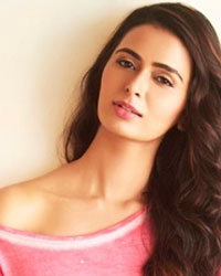 Meenakshi Dixit